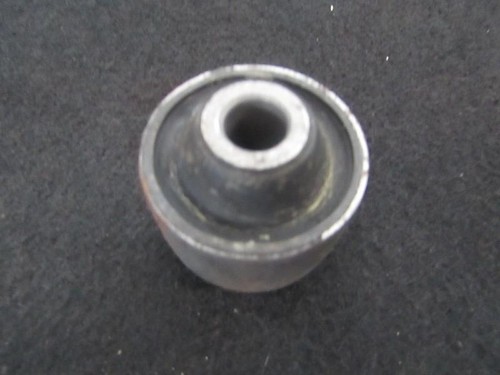 Ford Mondeo 1995 Control Arm Bushing 6790115, Genuine #272652-26