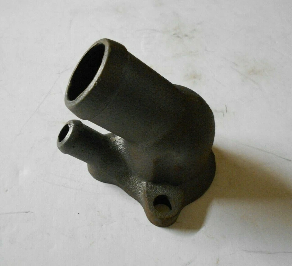 Carcasa de termostato de salida de agua para 1967-70 AMC 1964-70 Oldsmobile F-85 Toronado Foto 2 de 4