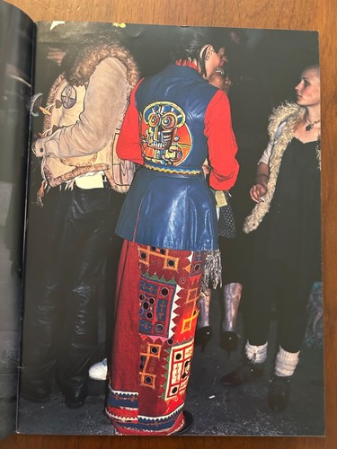 STREET No.48 July 1993 Jean-Paul-Gaultier Fashion Show Street Fashion Magazine - Picture 3 of 7