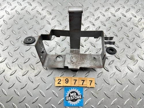 HOLDER, BATTERY
