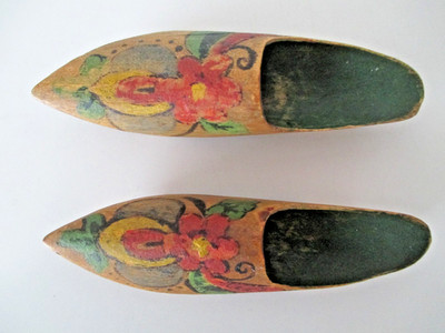 Mini Wooden Shoes Clogs Hand Crafted/Painted 4.5'' Souvenir-Mora, Sweden Vtg AZS