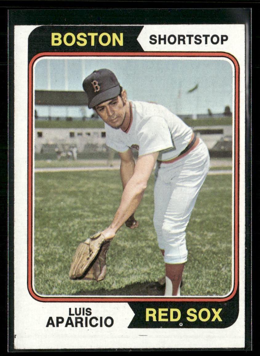 1974 Topps Luis Aparicio Boston Red Sox #61
