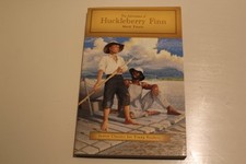 The Adventures of Huckleberry Finn Junior Classics for Young Readers by Mark Tw