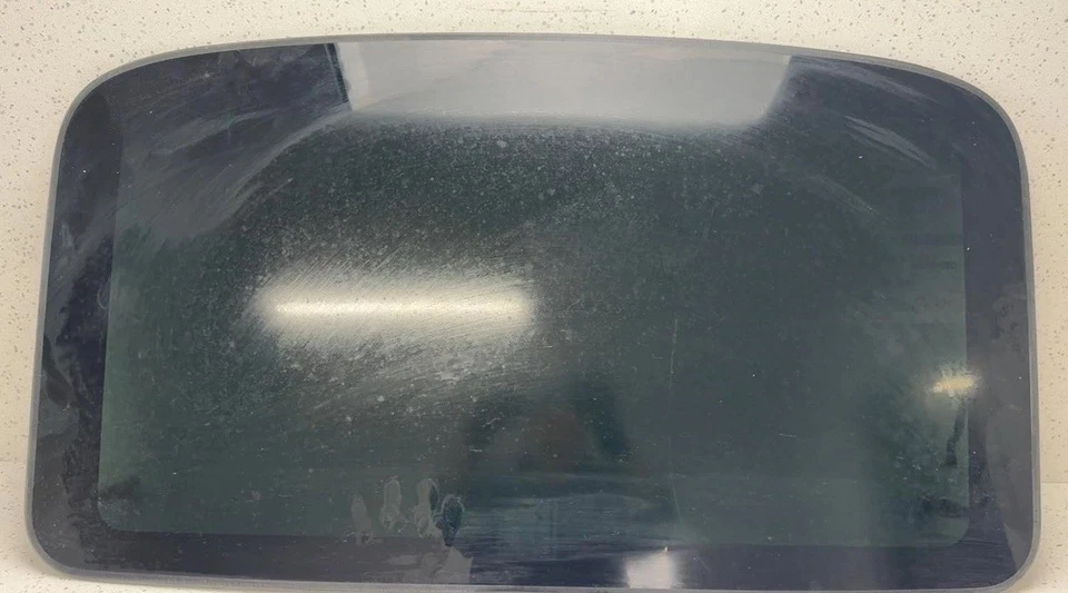 2000-2004 VOLVO 40 SERIES Roof Glass (glass Only) - Image 2 of 4