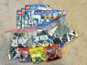 LEGO City Police Station 60141 Complete Set 894 Pieces Box Instructions