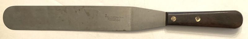 LARGE VINTAGE COMMERCIAL LABORATORY STAINLESS STEEL SPATULA, WOOD HANDLE ca.1950