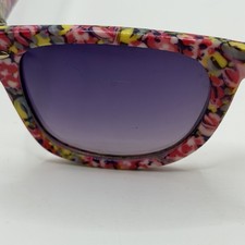 Lilly Pulitzer Polarized Sunglasses for Women for sale | eBay display picture 2