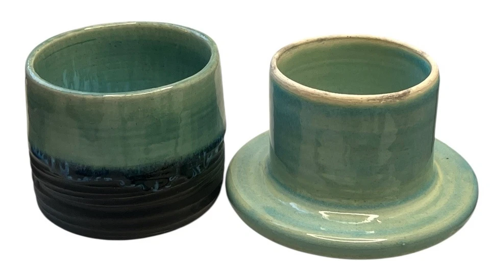 Campana de mantequilla francesa de cerámica hecha a mano firmada por artista de cerámica Foto 4 de 4