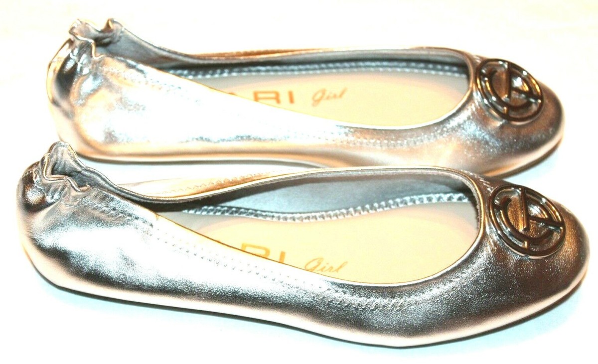 Retention Describe Holiday Tahari Girl Women's Ottavia Silver Faux Leather Ballet Flat Shoes Medium Width | eBay Retention Describe Holiday Tahari Girl Women's Ottavia Silver Faux Leather Ballet Flat Shoes Medium Width | eBay
