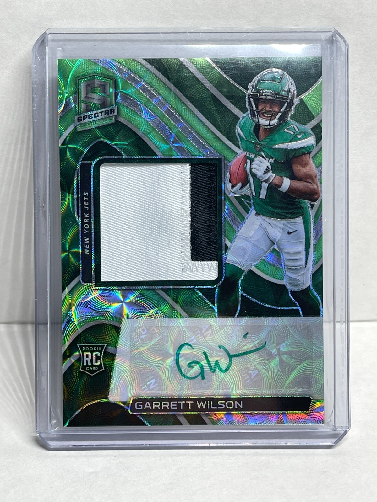 2022 PANINI SPECTRA RPA AUTO JERSEY NEON GREEN /35 GARRETT WILSON JETS ROOKIE