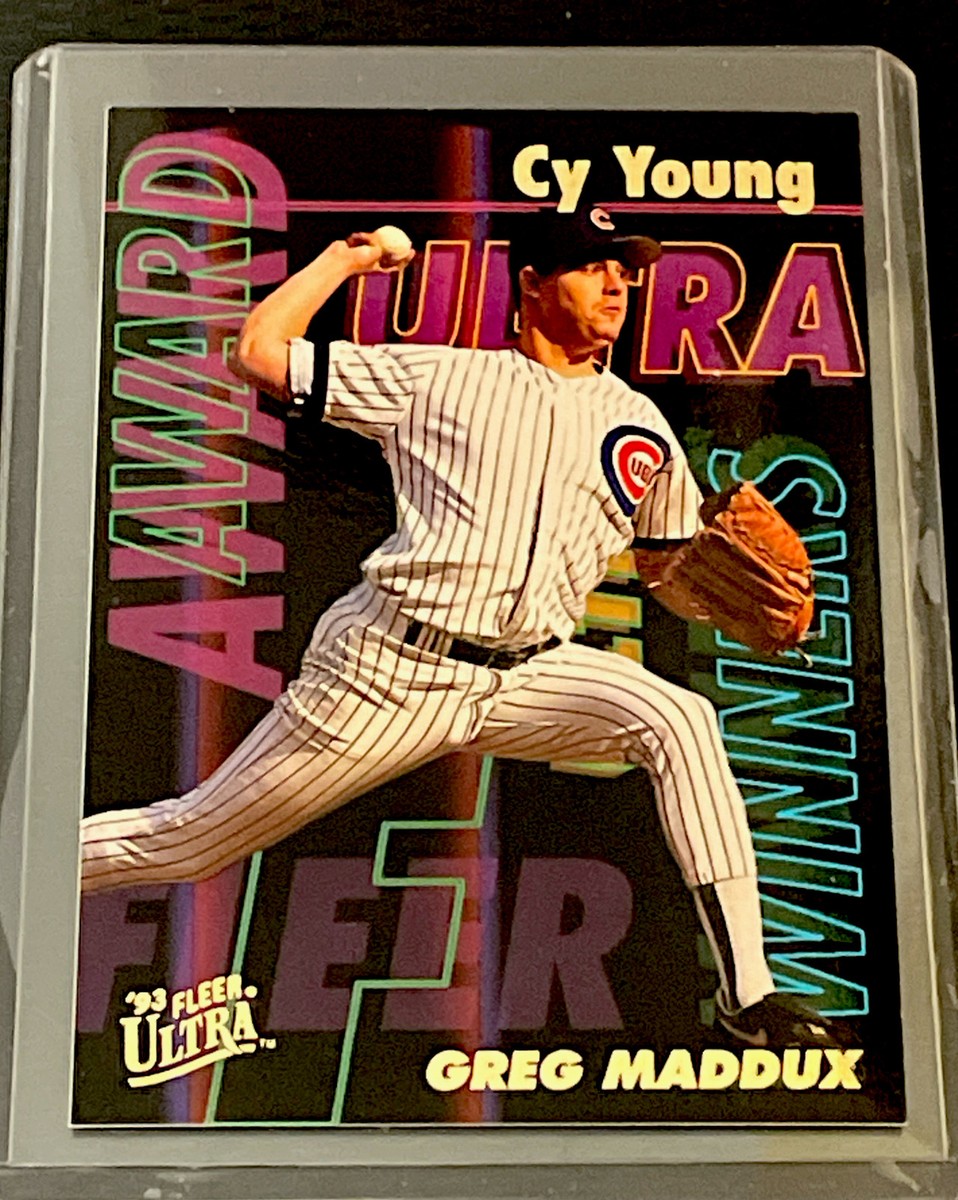 Greg Maddux 1993 Fleer Ultra Award Winner #22 Chicago Cubs Cy
