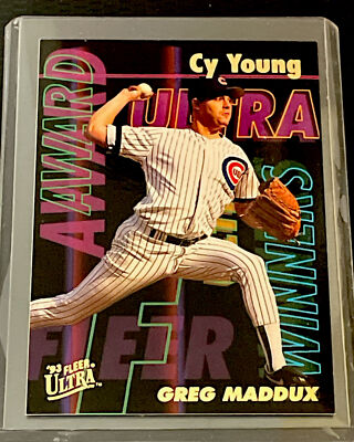 Greg Maddux 1993 Fleer Ultra Award Winner #22 Chicago Cubs Cy