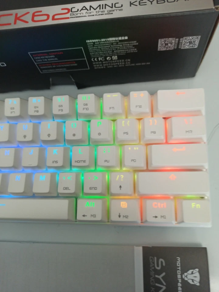 MOTOSPEED CK62 Gaming Keyboard Dual Mode Rainbow LED Wired USB for PC Lapt - Image 4 of 4