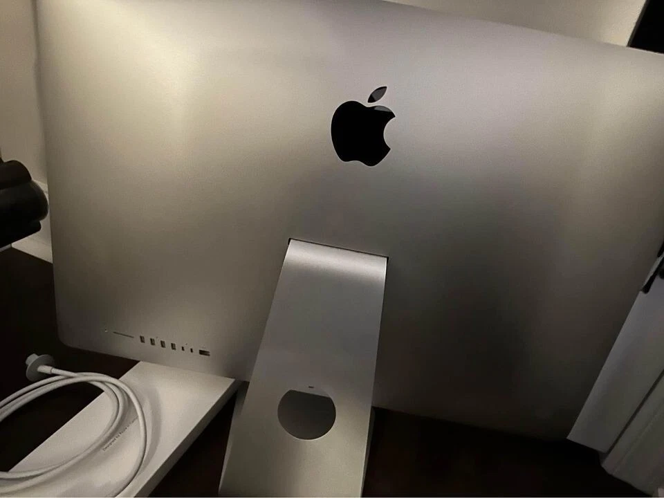 apple imac 27 retina 5k 2020 i7 - Image 3 of 4