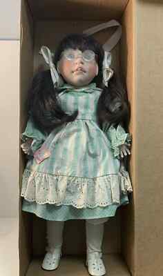 Sincerity Lee Middleton Collectible Doll - Sincerity -123083