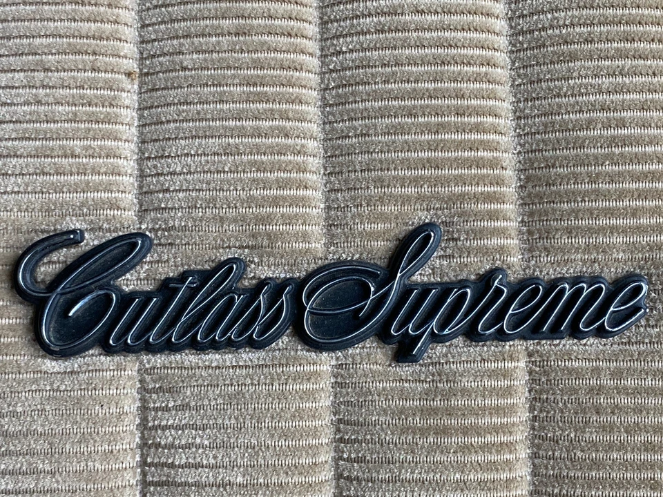 Oldsmobile Cutlass Supreme Drivers 1986 2 puertas bronceado Foto 3 de 4