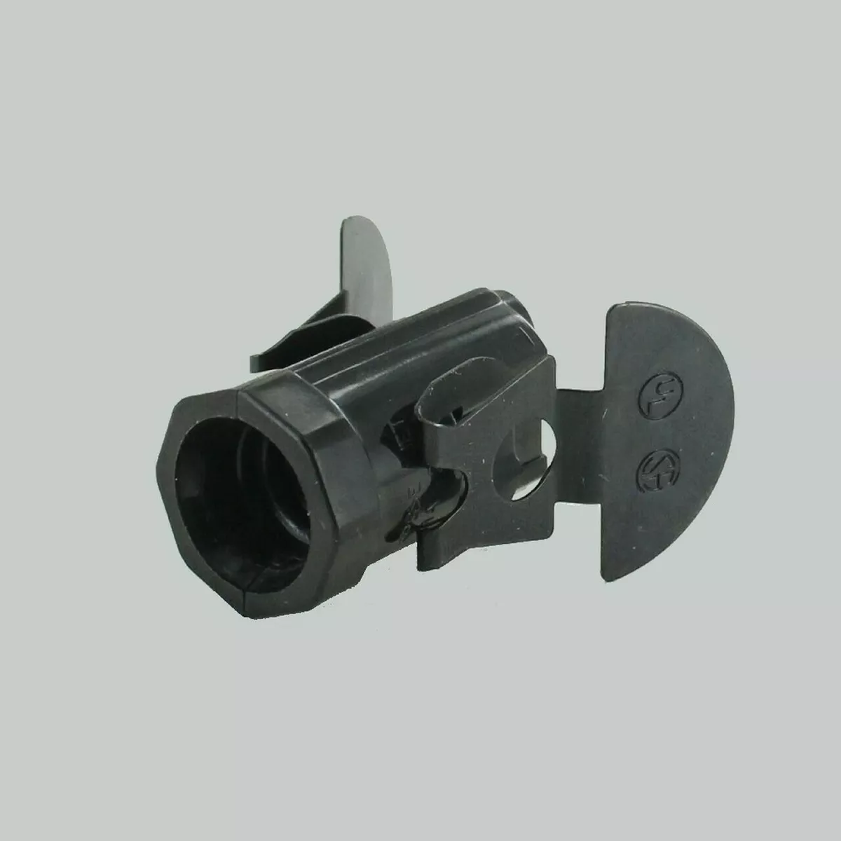 E12 Candelabra Lamp Socket with Snap In Spring Clip and Push Wire Terminals 100G