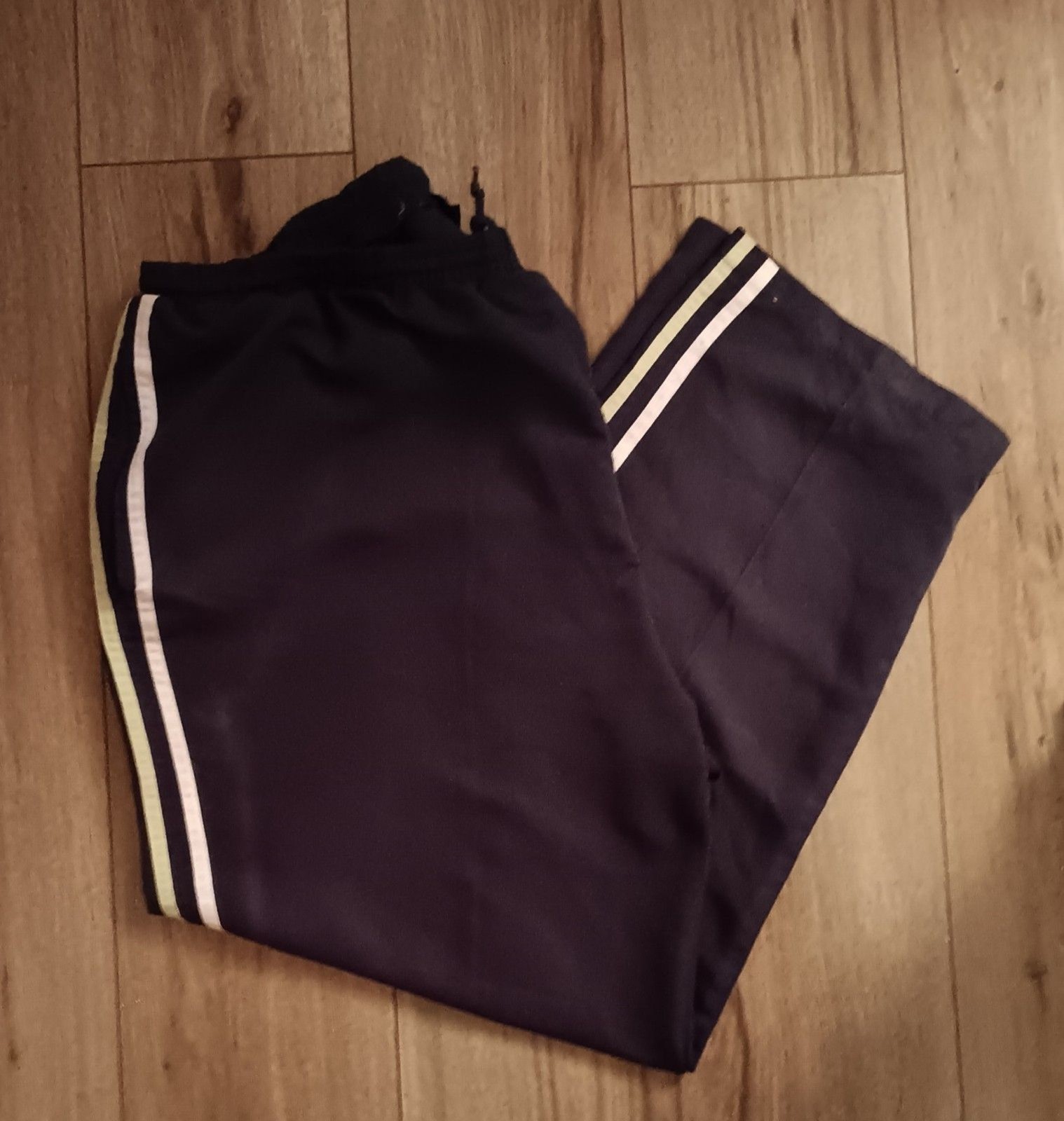 Jogging suit - image 4