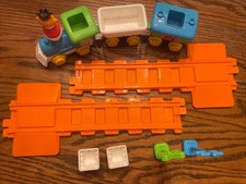 10 PIECES From Vintage 1981 Sesame Street Railroad Train Set SEE PICTURES