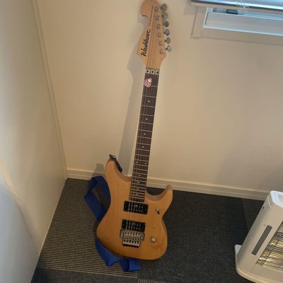 E-Gitarre Washburn Nuno Bettencourt Modell Natural