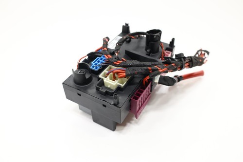 2020 - 2023 MERCEDES C300 W205 FUSE RELAY JUNCTION BOX BLOCK OEM A2139068701 - Picture 8 of 14