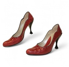 John Fluevog Aurdey Red Crackle Cut-Out Round Toe Stiletto Pump Heels sz 7-8