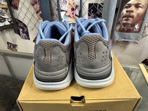 Adidas Yeezy Boost 700 Carblu Mens Size 8.5 - Picture 6 of 9