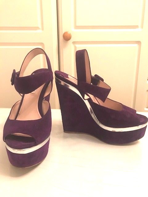 Miu Miu Purple Suede and Silver Wedge Sandales - Größe 38 - UK 5 Miu Miu Purple Suede and Silver Wedge Sandales - Größe 38 - UK 5