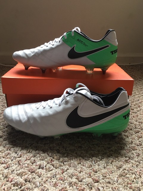 nike tiempo size 14