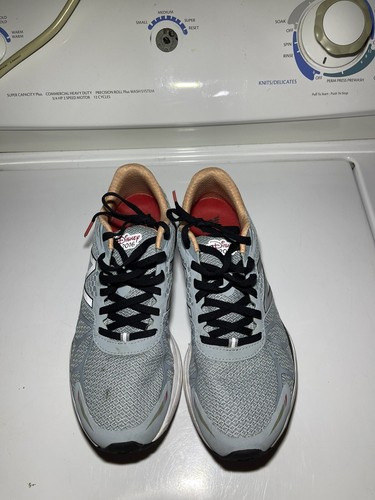 run disney new balance shoes Mens 9.5 
