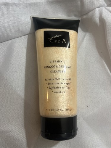 Signature Club Ein Ginkgo & Ginseng Reiniger für Haut über 40