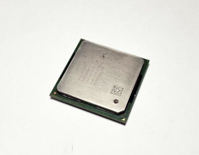 Intel Pentium 4 2.4 GHz 2.40GHZ/512/533, SL6EU Socket 478