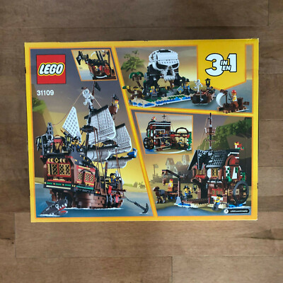 LEGO Pirate Ship 3 In 1 Creator (31109), 1260 Pieces, Brand New in