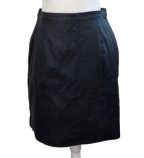 Boutique Europa Leather Skirt Women 10 Black Midi  Zip Lined Black Vintage