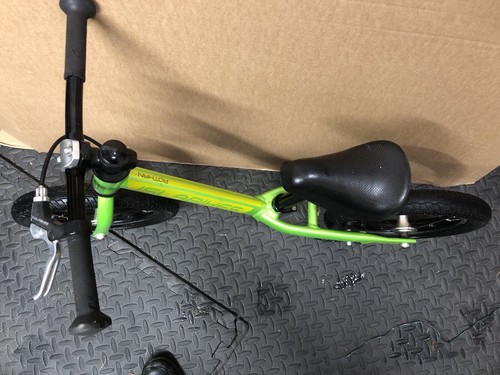 Islabikes Rothan 12 balance bike - green - Picture 2 of 5