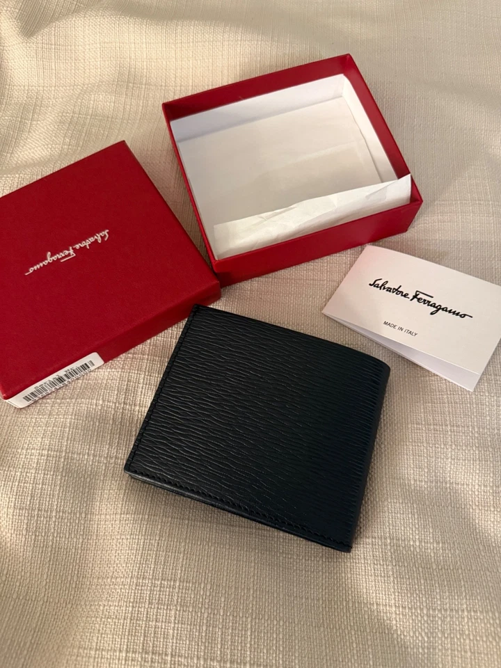 Cartera de cuero plegable Salvatore Ferragamo Revival - negra Foto 2 de 4