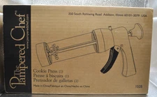 The Pampered Chef Cookie Press 1525 White With 16 Discs Complete Good Condition