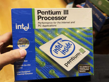 Intel Pentium III CPU 1.2GHz version.256KB. brand new, unopened. Extremely rare.