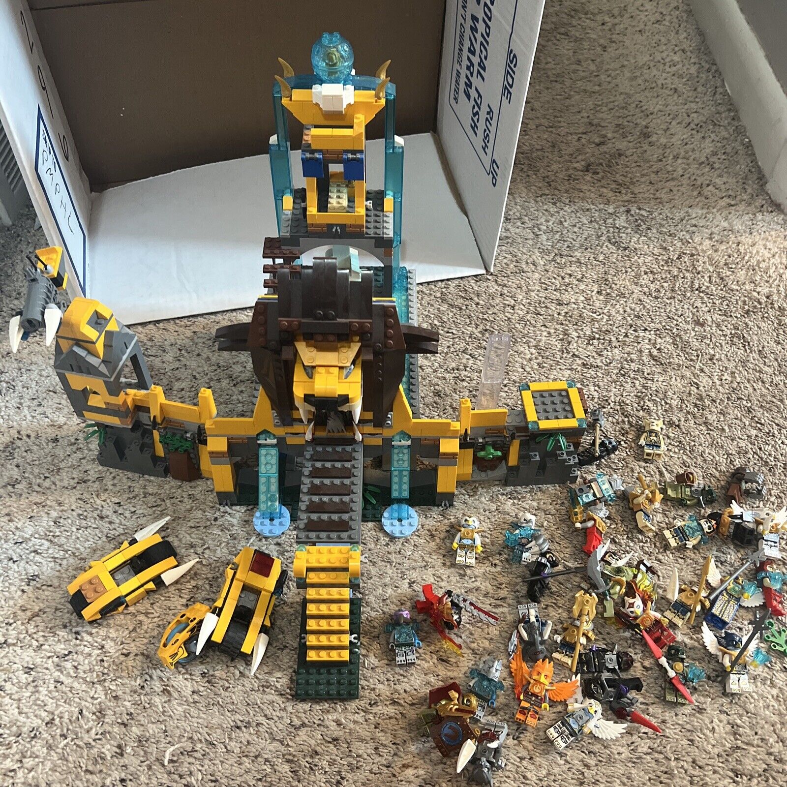 involveret Seneste nyt Dyster LEGO LEGENDS OF CHIMA: The Lion CHI Temple (70010) Read Plus Extra Mini  figures | eBay