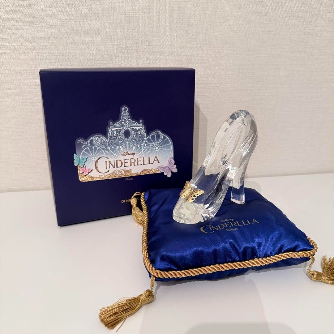 Disney Cinderella Glass Slipper Blue Cushion Set used | eBay