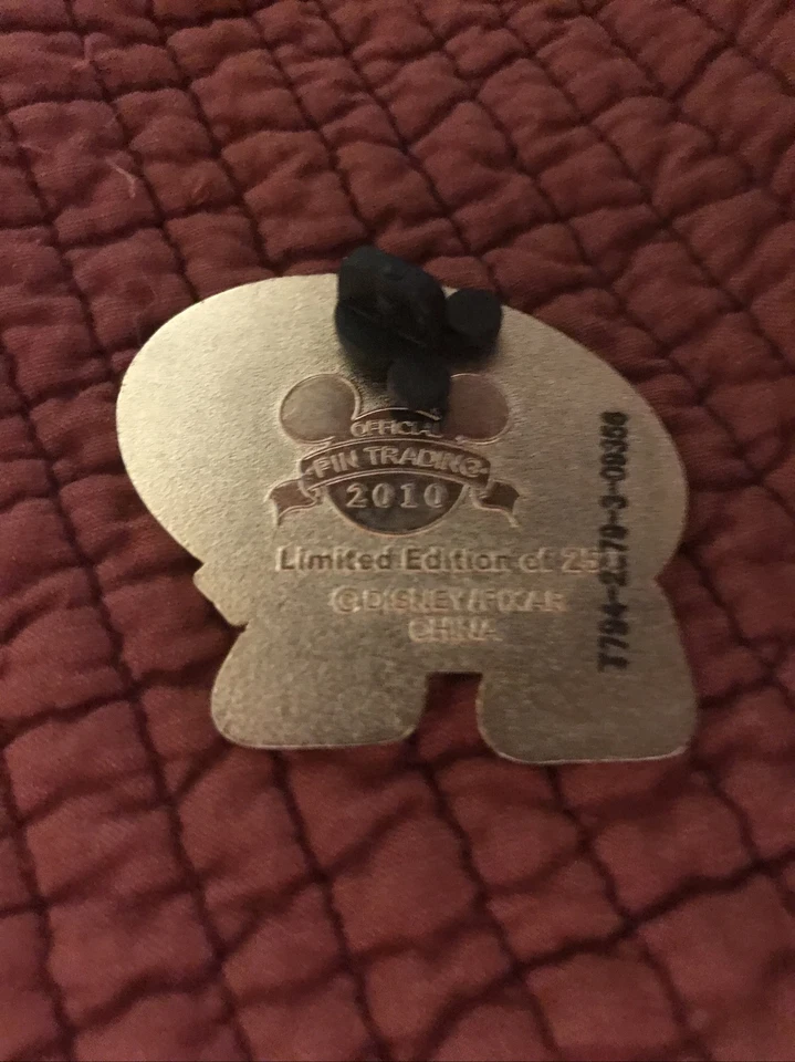 Prendedor y tarjeta Disney Shopping Explorer Series WALL-E planta examinadora LE 250 Foto 4 de 4