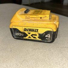 GENUINE DEWALT DCB204 20V MAX Premium Lithium-Ion 4.0Ah Battery Pack OEM S