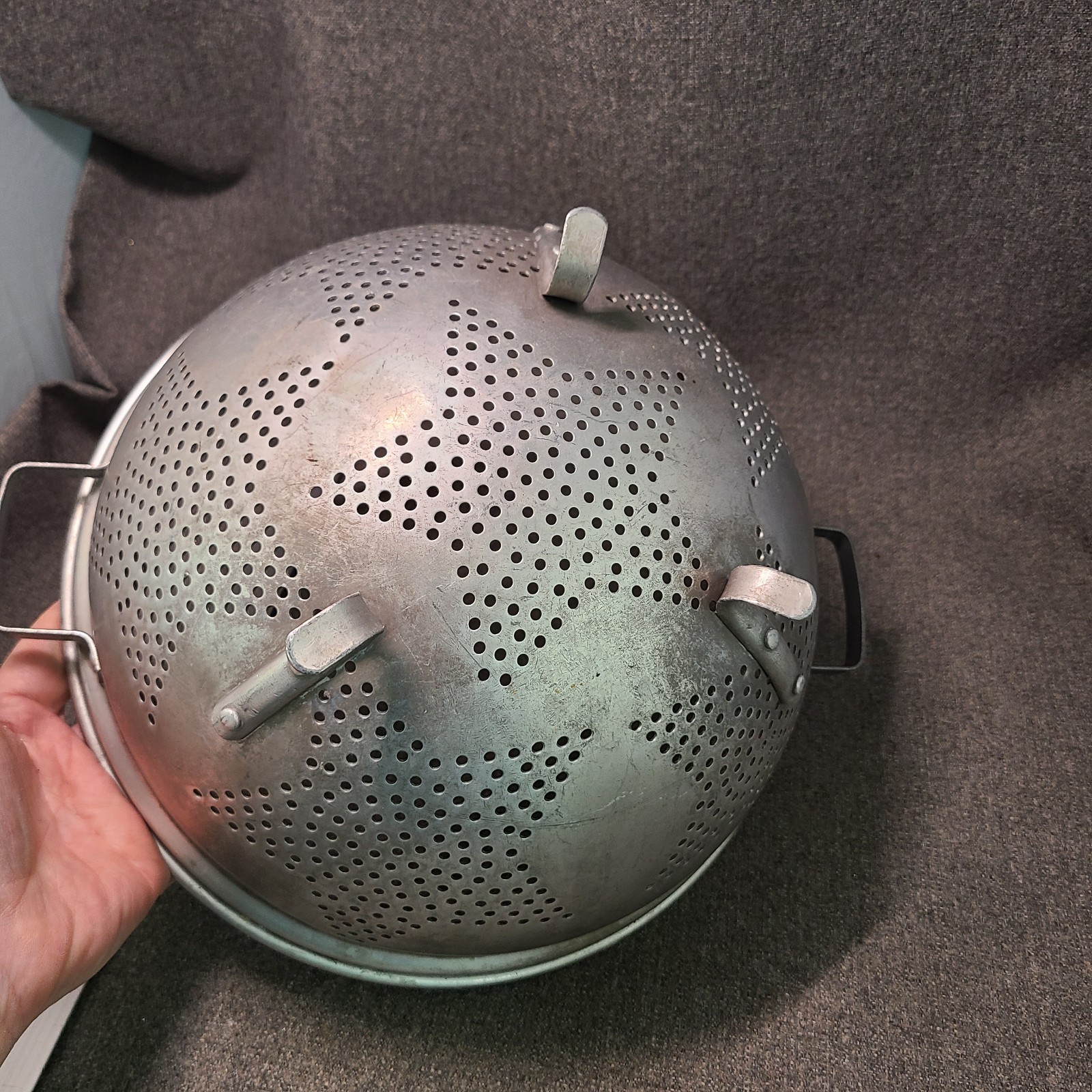 6-Star Colander Strainer 11" 3-Footed with Handles, MCM Decor Aluminum Vintage