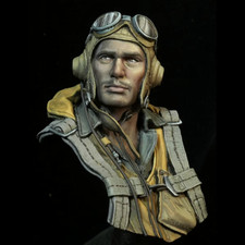 1/10 Scale WWII Fighter Pilot Bust with Flight Helmet Goggles Resin Figure Model