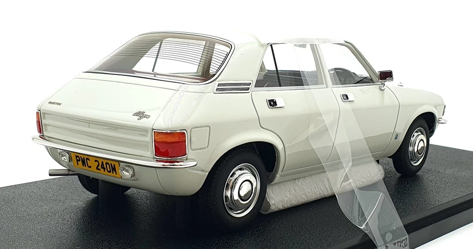 Cult 1/18 Scale Resin CML145-1 - 1973 Austin Allegro - Glacier White — 第 2/4 张图片