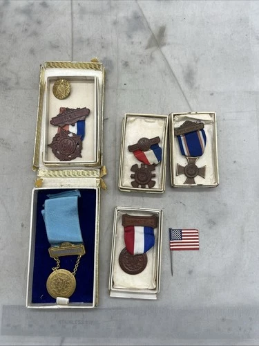 US Daughters Of The Union Veterans Of The Civil War Medal Lot ID’d (DD24