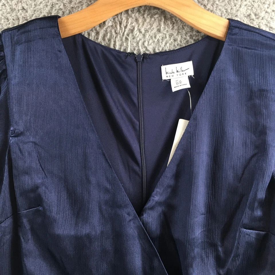 全新 Nicole Miller 连衣裙 女式 12 蓝色缎面荷叶边人造裹身高低荷叶边 — 第 3/4 张图片