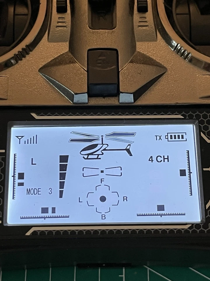 Mando a distancia inalámbrico WL TOYS 2.4G para WLtoys 4 canales con pantalla - Probado Foto 2 de 4