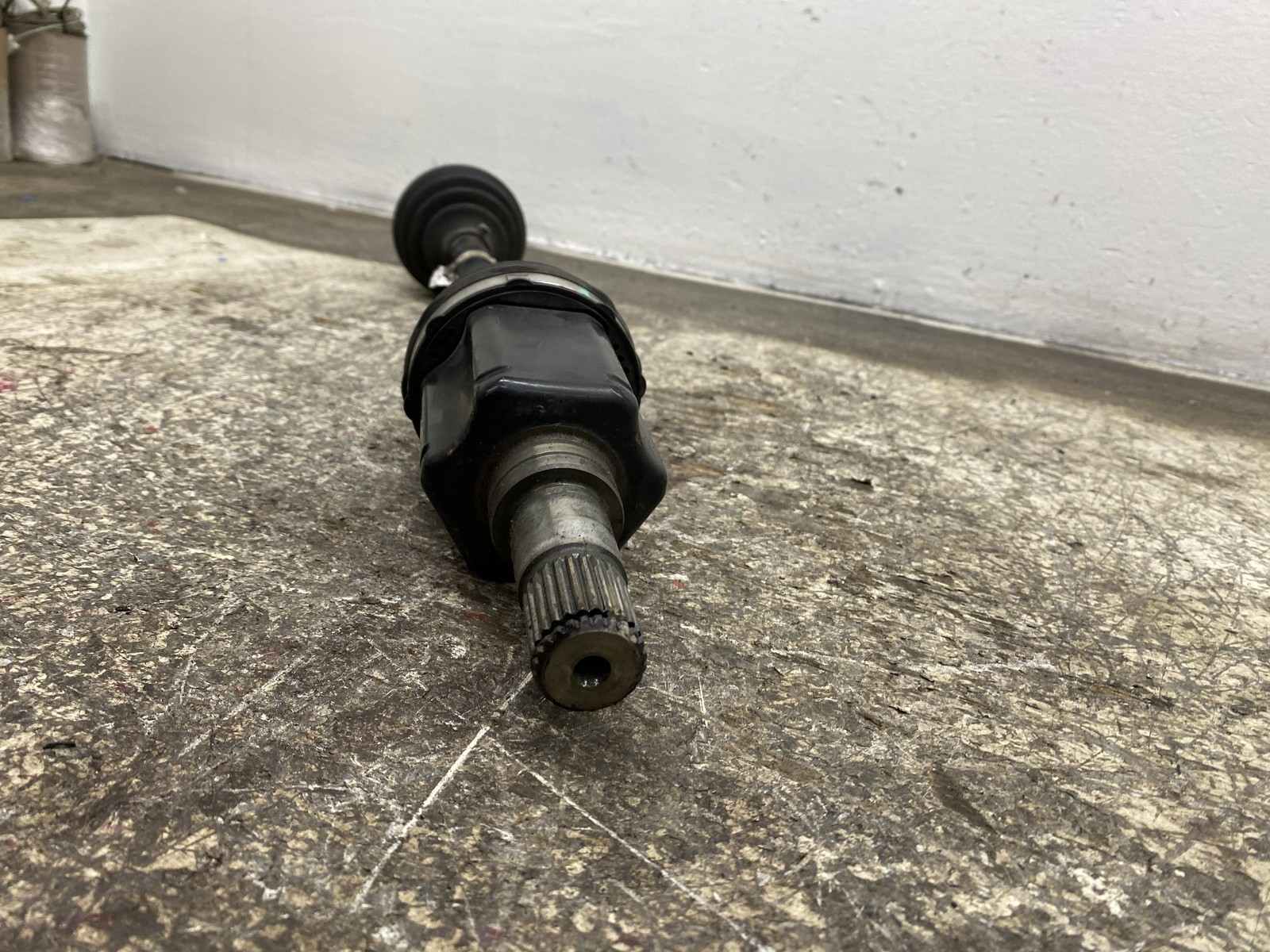 2017-2024 MASERATI LEVANTE OEM 3.0L AWD FRONT RIGHT AXLE SHAFT *36K MILES*