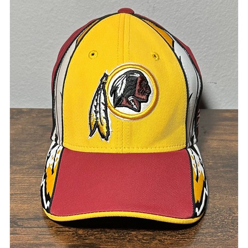 Vintage Washington Redskins Reebok NFL Feathered Burgundy & Gold Fitted Hat OSFA
